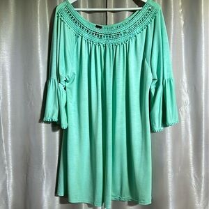 WinWin Green Tunic with Ruffled 3/4 Sleeves